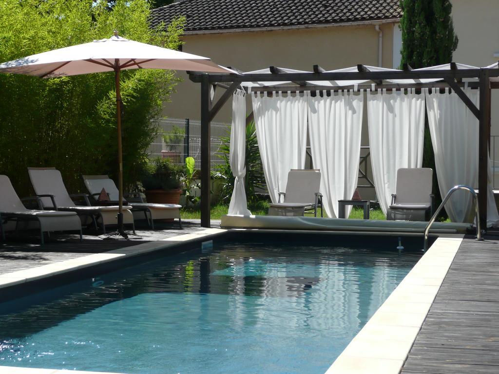 Le Vinois Hotel Caillac Bagian luar foto